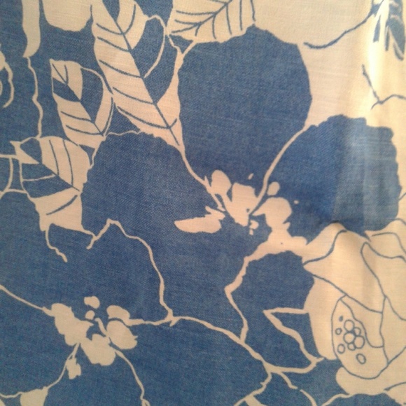 Lane Bryant Blue/White Floral skirt sz.22/24 NWT - Picture 5 of 7